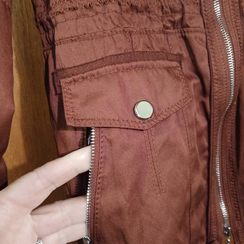 WHITE HOUSE BLACK MARKET Burgundy Utility Jacket Size 4 EUC - Picture 16 of 16